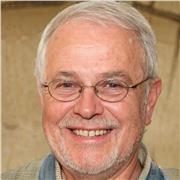 Erfahrener Tutor bietet Deutsch-Nachhilfe in Kiel. Praktische Anwendungen, gezielte Prüfungsvorbereitung.