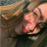 Alba, una chica amable con muchas ganas de trabajar y con experiencia previa con niños y gente mayor. Actualmente estoy estudiando auxiliar de enfermería