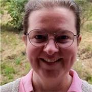 Aide à l'apprentissage de la lecture ;
amélioration de la prononciation et de l'accent.