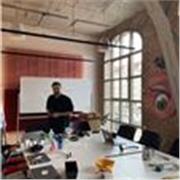 I'm in an English teacher and translator. I teach English at all levels but specialise in academic English and creative writing.