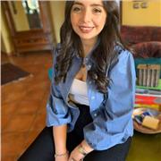 Laureata in lingue e letterature comparate offre lezioni di inglese a ragazzi di scuola elementare, medie e liceo (anche più piccoli)