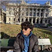 Studente del primo anno di Università per lezioni di matematica