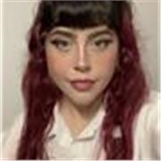 I’m Bárbara! A Spanish girl of 23 years old.
I’m a spontaneous person (we won’t have boring classes) and flexible, I just need to know what s of availability you have, so I can adapt to you. We’re a team!