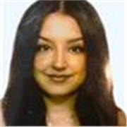 Una profe de inglés cercana, paciente y muy clara explicando. 