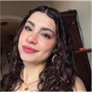 Estudiante que acaba de terminar bachillerato. Con un nivel de inglés muy avanzado y a la que le encantan los niños