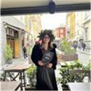 Diplomata in pianoforte al Conservatorio di Parma, insegnante di pianoforte e flauto traverso a Fidenza, dintorni e anche online 
