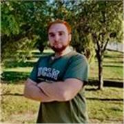 Profesor apto para todas las edades, con seguimiento guiado de los entrenamientos (consejos, ejercicios…)
