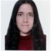 Graduada en Ciencias de la Actividad Física y el Deporte. Entrenadora fitness polivalente.