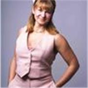 Soy una consultora de formación y desarrollo, especializada en el ámbito del wellness, el liderazgo marca personal y coaching.