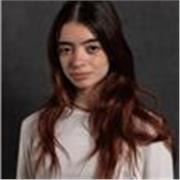 Profesora de lengua para todas las edades. Estudiante universitaria de la Licenciatura en Letras por la UBA