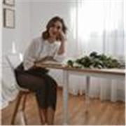 Profesora de creación de contenido para todas las edades