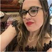 Sono un’insegnate pronta a farti amare le discipline umanistiche, nonostante la mia giovane età studio da oltre 7 anni e amo la mia professione