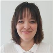 Bilingue spagnolo, amo insegnare, ho fatto liceo pedagogico e sono integrarrice sociale in Spagna