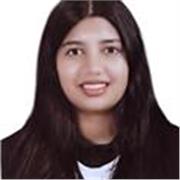 Native English speaker who designs and delivers practical corporate digital training programmes. 