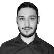 Interactive media designer professionista offre lezioni di HTML5 e CSS online.