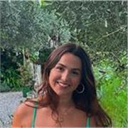 Sono una ragazza di 23 anni che ha viaggiato il mondo e ama le lingue e condividerne la gioia!