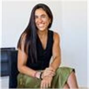 Profesora licenciada en Educación Primaria y en Pedagogía 