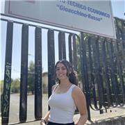 Ex studentessa impartisce lezioni di spagnolo