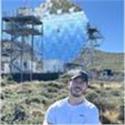 Ingeniero aeronáutico con vocación por la enseñanza. Matemáticas, física, química… o cualquier disciplina relacionada.