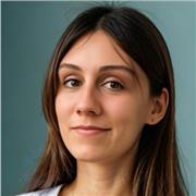 Sono una ragazza laureatasi in chimica industriale magistrale con lode.