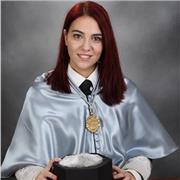 Profesora de clases extraescolares especializada en clases online de apoyo para niños y niñas de educación primaria