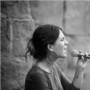 Profesora de canto moderno, cualquier estilo