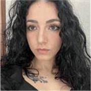 Sono una ragazza laureata in didattica delle lingue straniere (inglese e francese) e italiano a stranieri (LS ed L2)