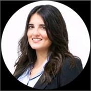 Ti aiuto a capire il diritto senza stress. Laureata in Giurisprudenza e avvocato, lezioni online chiare e pratiche