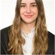 Graduada en Filología hispánica con 4 años de experiencia trabajando en una academia. 