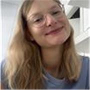 Mathe, Deutsch, Englisch- Tutorin für alle Altersgruppen :) 