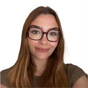 Profesora de diseño gráfico apto para todos los niveles y edades.