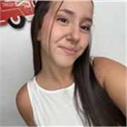 Hice el bachillerato científico, y estuve un año en ingeniería química, soy muy paciente, simpática u positiva