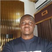 I’m an experienced academic tutor offering personalized online lessons in English and Science.