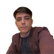 Graduado en Economía y ADE, actualmente trabajo como asesor fiscal, lo que me permite enseñar la materia desde un enfoque práctico