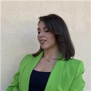 Docente laureato in lettere moderne e filologia moderna impartisce lezioni di latino, italiano, storia e geografia per scuole medie e superiori nonché supporto allo studio universitario