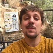 Ricercatore strutturato in archeologia e professore, offre ripetizioni di geografia e scienze della terra