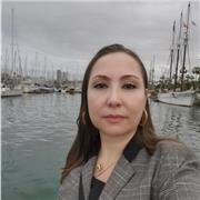 Latina, doy clases de español a extranjeros mediante conversación, propongo situaciones y como responder