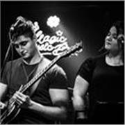 Clases de canto, composición musical, acompañamiento con instrumento, y coaching vocal para cantar tus canciones favoritas