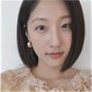 I am a classically trained pianist and experienced piano tutor with a warm, patient and structured teaching style. My lessons are 