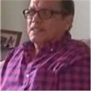 Profesor de matemáticas, imparte clases presenciales