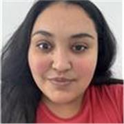 Dou aulas de História, Ensino Religioso e Português, considerando minha vasta experiência em escrita e ortografia