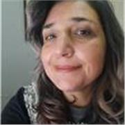 Quieres entender el diseño más allá de lo bonito —estructura, fluidez, ritmo y cómo se convierte en algo que se vende— aquí estoy