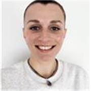 Przygotowuję ciekawe, nowoczesne i motywujące lekcje, aby uczniowe czuli się dobrze i wierzyli w swoje umiejętności.