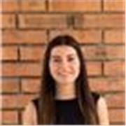 Estudiante de Filología Catalana, con experiencia dando clases de catalán y castellano desde infantil hasta bachillerato.