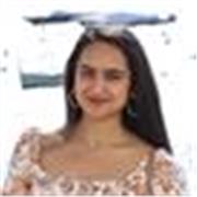 Profesora de castellano de 2 años de experiencia. Ofrezco más idiomas como el inglés o catalán. Soy estudiante de universidad.