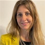 Profesora de matemática, estadística, economía, cálculo y algebra. Primario, secundario y CBC