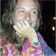 Insegnante madrelingua italiano, laureata in linguistica italiana con 5 anni di esperienza come insegnante ad adulti e adolescenti