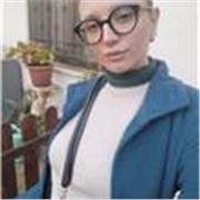 Laurea in Lettere curriculum storico-artistico. Esperienza nel settore per varie materie (storia, storia dell'arte, italiano)