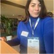 Hallo! Mein Name ist Parisa und ich unterrichte Deutsch für Kinder und Frauen mit Geduld, Empathie und Freude am Lernen.
