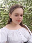 Soy una joven profesora de ruso. El ruso es mi lengua materna, por lo que siempre se puede practicar conmigo su discurso y escuchar la pronunciación correcta
